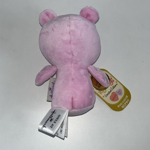 Hallmark Limited Edition Itty Bittys Hug Lovin Hippo Hippopotumus Valentine NEW - Picture 3 of 6